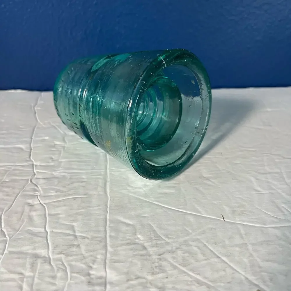 BROOKFIELD Beehive‎ Glass Insulator Aqua PAT'D NOV 13TH 1883 and FEB 12TH 1884